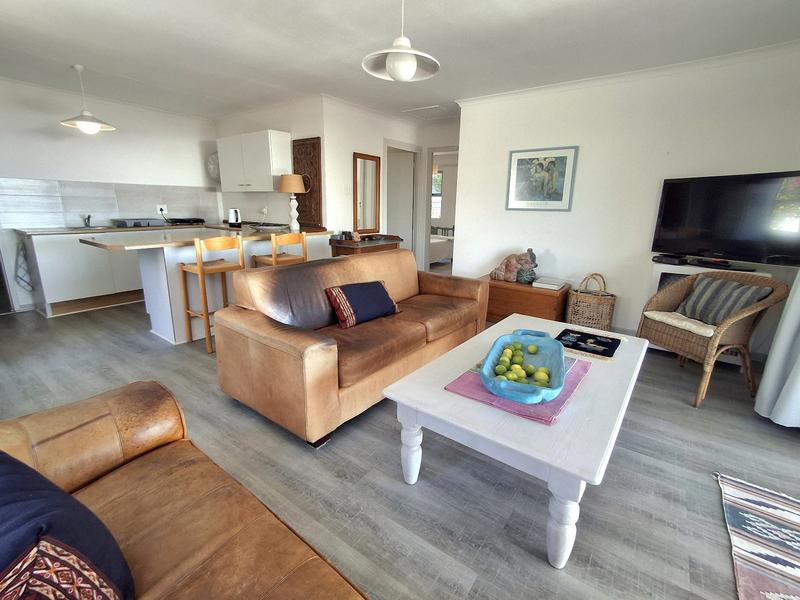 2 Bedroom Property for Sale in Hannasbaai Western Cape